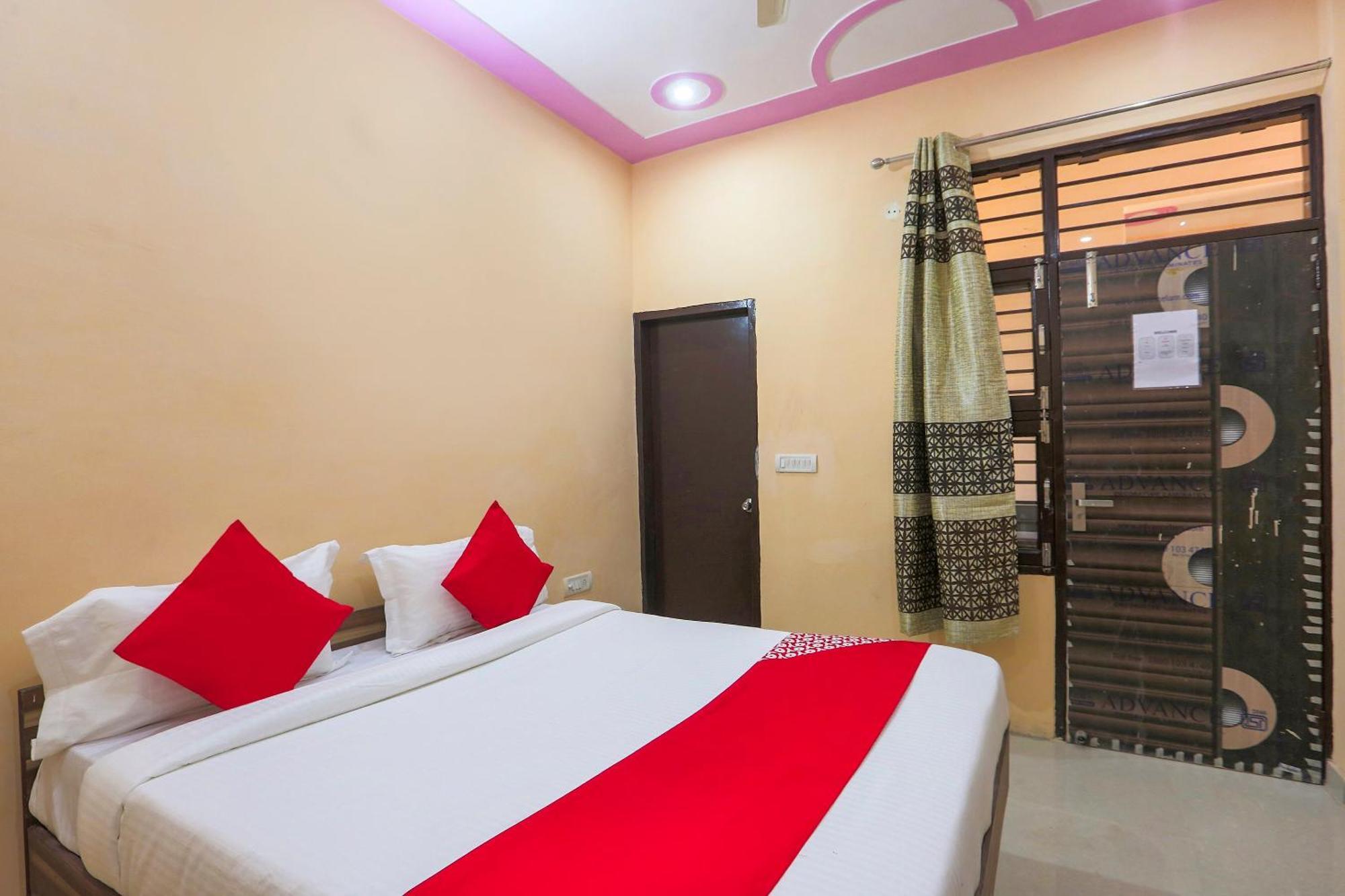 SPOT ON 65948 Royal Villa Gurgaon Esterno foto