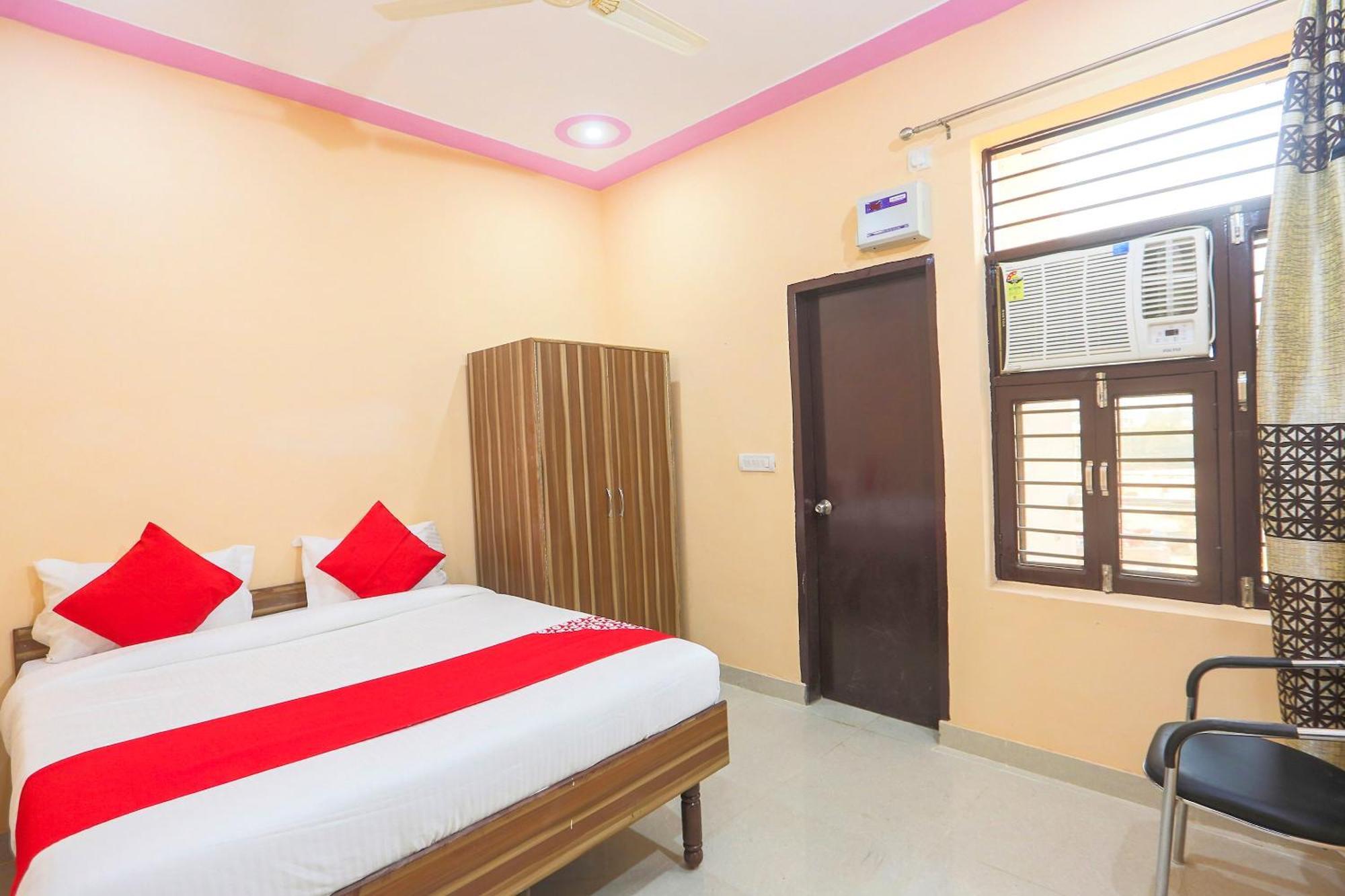 SPOT ON 65948 Royal Villa Gurgaon Esterno foto