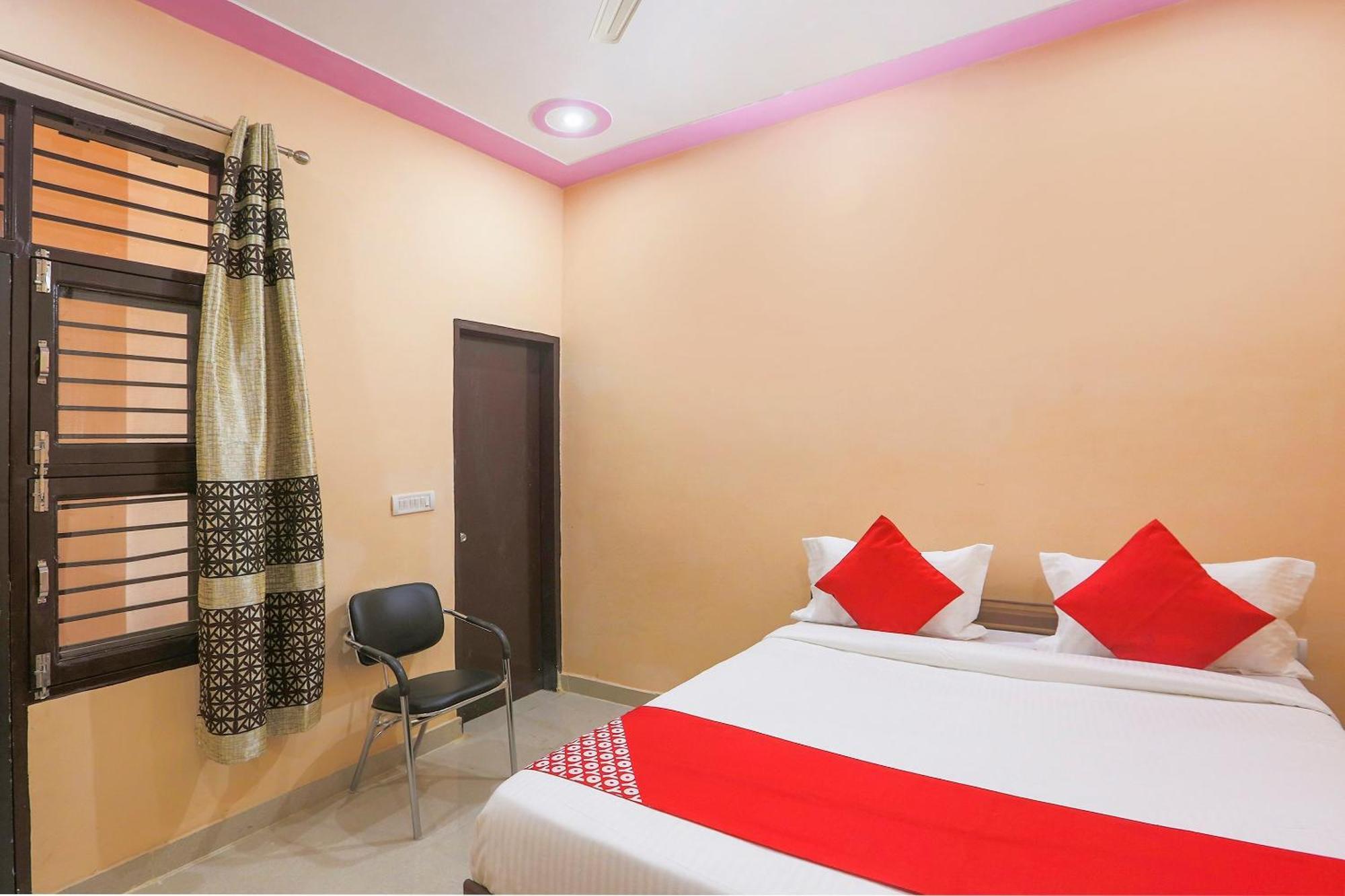 SPOT ON 65948 Royal Villa Gurgaon Esterno foto