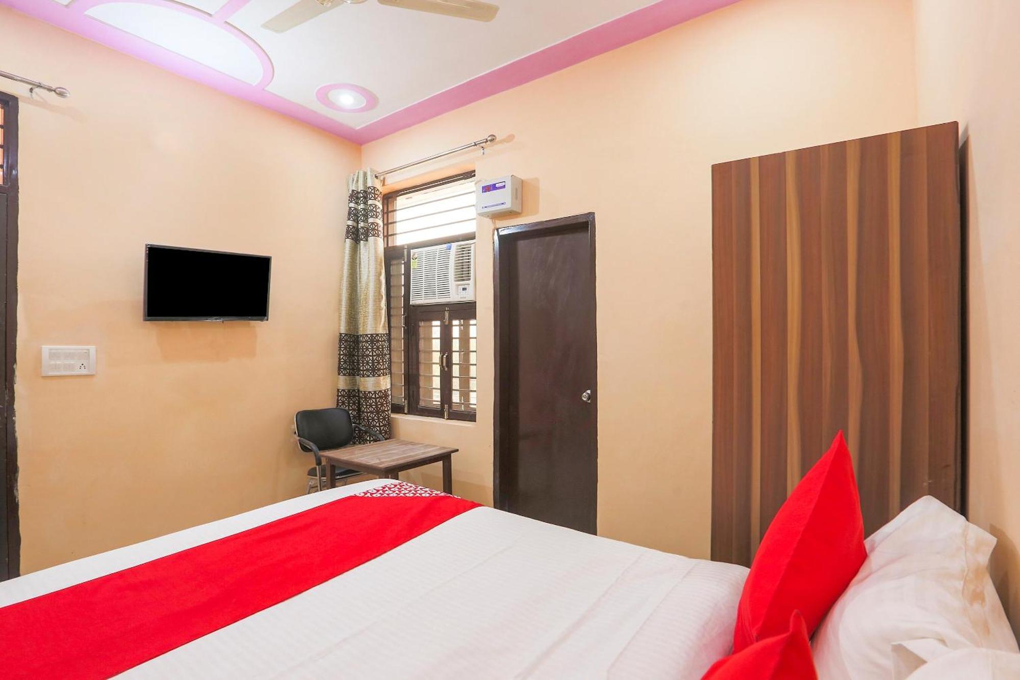 SPOT ON 65948 Royal Villa Gurgaon Esterno foto